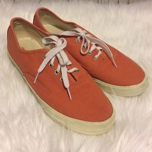 Women’s American Eagle Canvas lace up sneakers